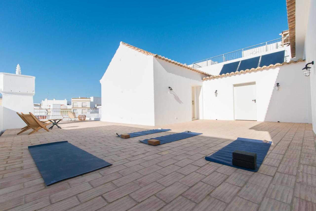 Casa Rosa Villa With Pool In Olhao Centre Exterior photo