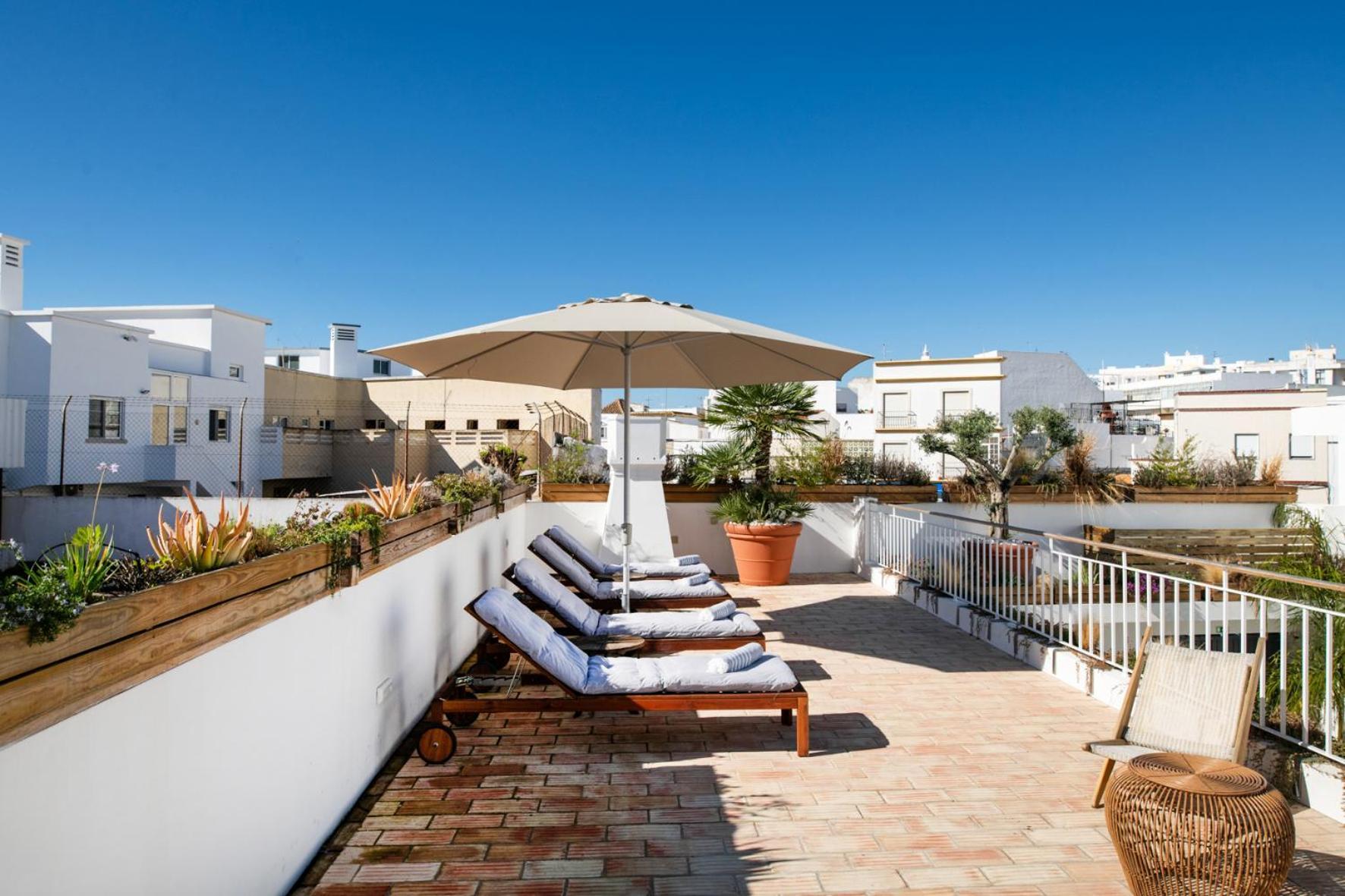 Casa Rosa Villa With Pool In Olhao Centre Exterior photo