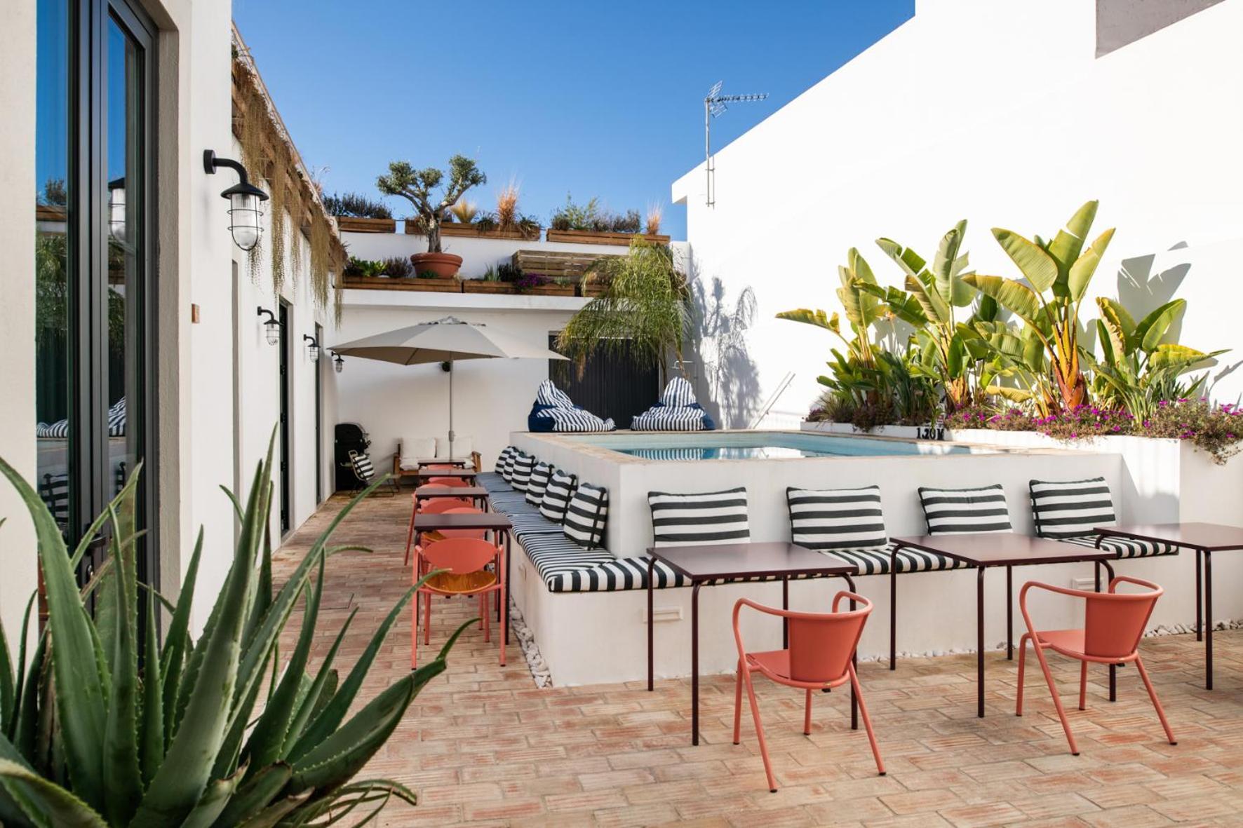 Casa Rosa Villa With Pool In Olhao Centre Exterior photo
